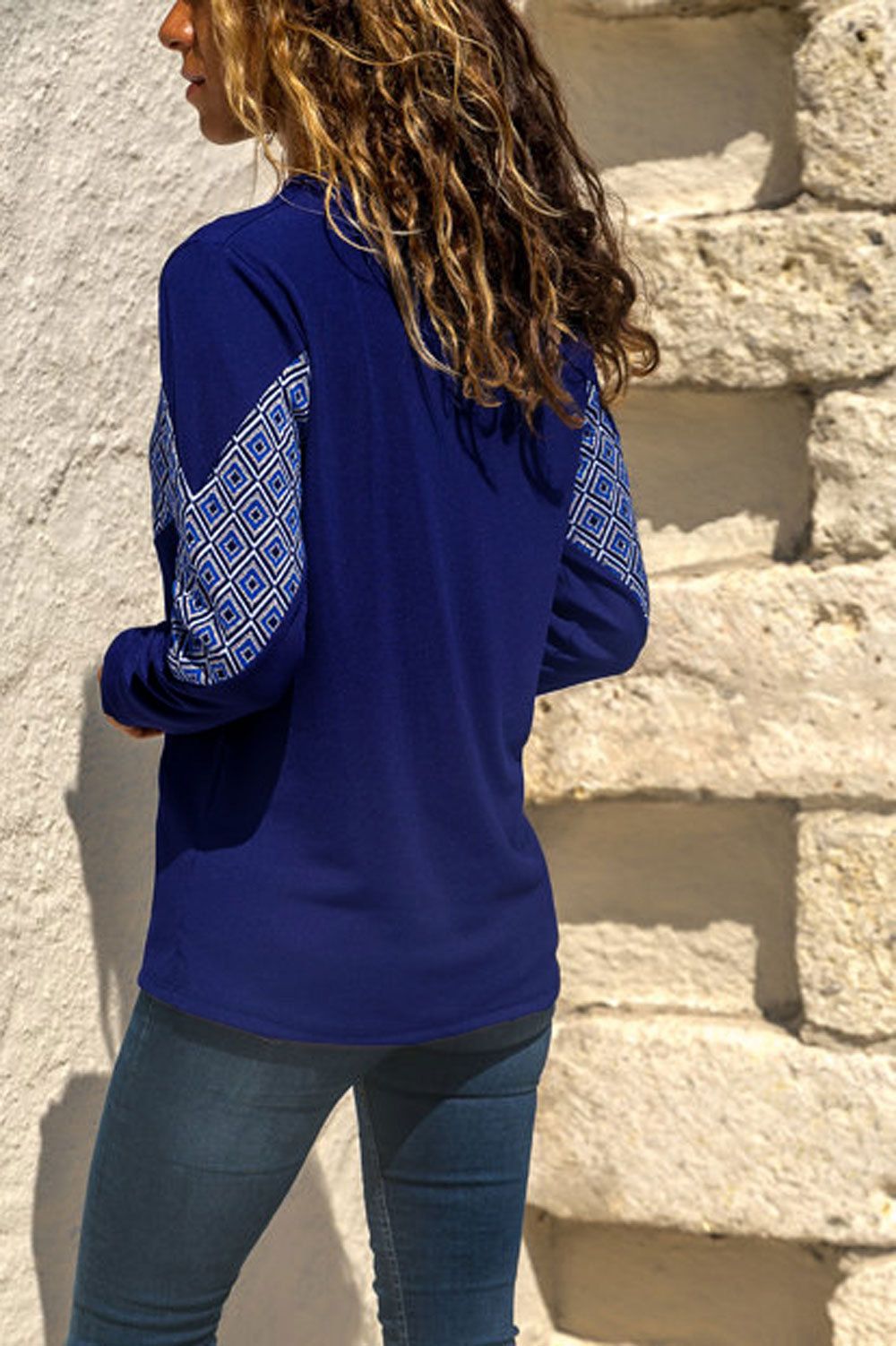 Europe and the United States autumn new long-sleeved pattern two-color stitching round neck T-shirt
