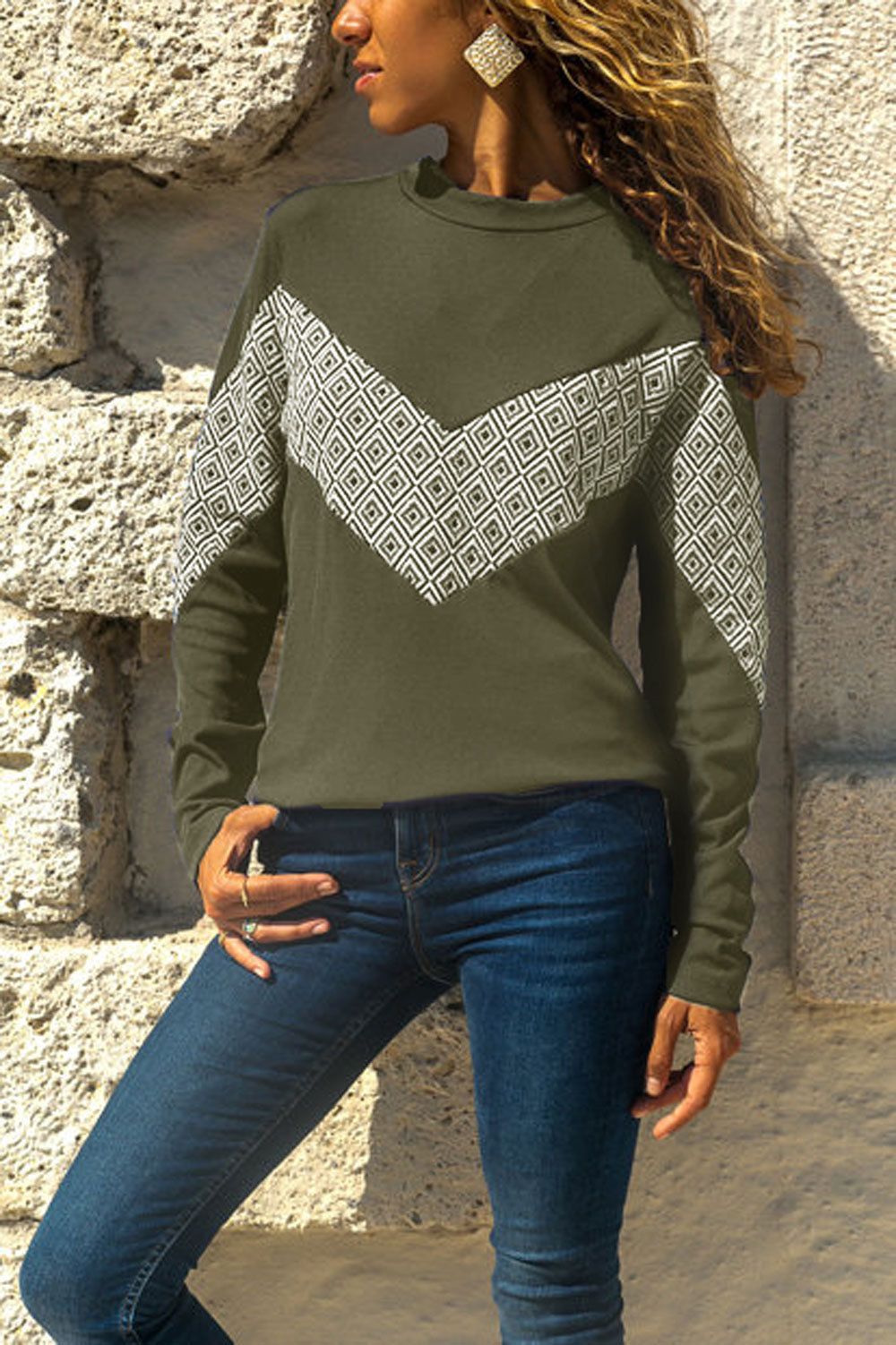 Europe and the United States autumn new long-sleeved pattern two-color stitching round neck T-shirt